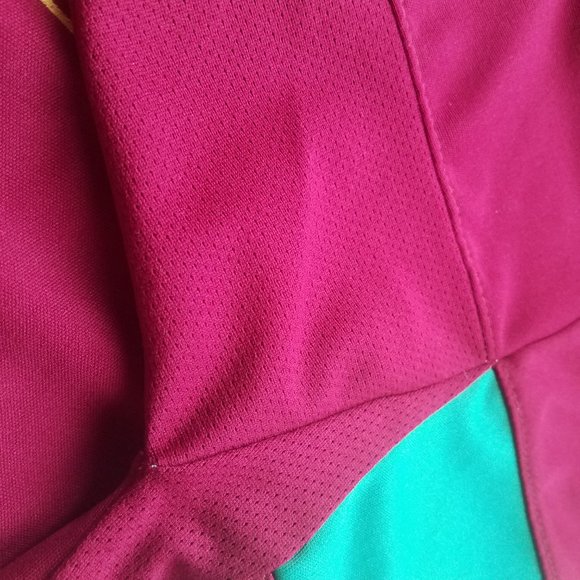 Cristiano Ronaldo Portugal International Jersey, Maroon/Gold, Men's Medium, - Picture 7 of 8